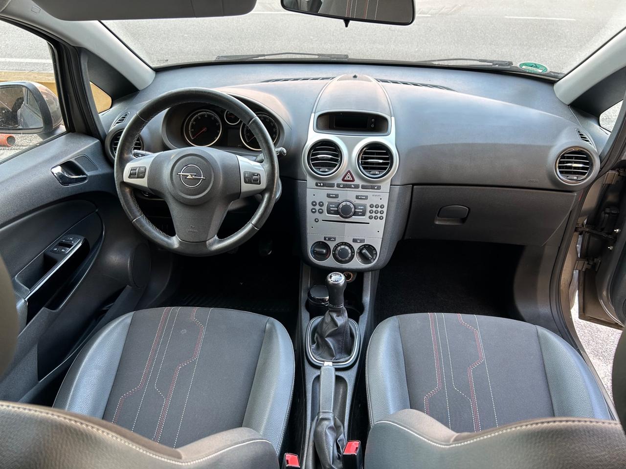 Opel Corsa 1.2 benzina sport 2012!!!!