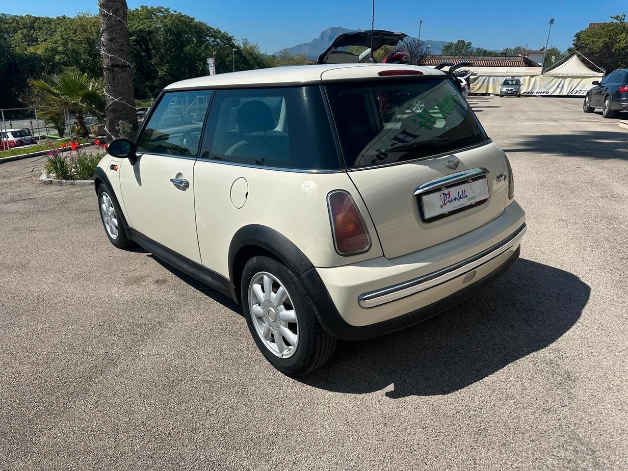 Mini Mini 1.4 tdi One D de luxe NEOPATENTATI