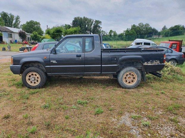 Mitsubishi L200 2.5 TDI 4WD 87CV Cabina Singola