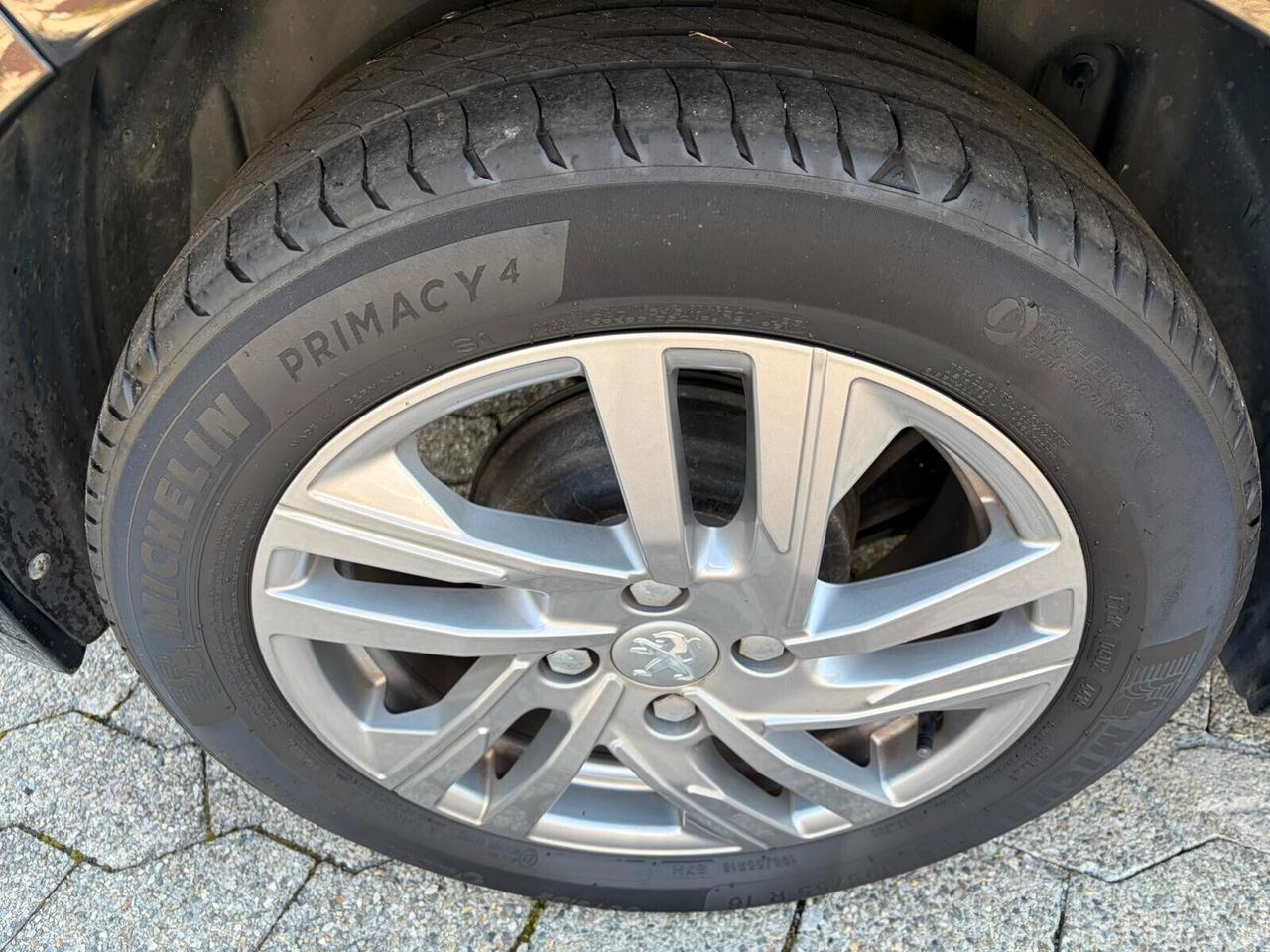 Peugeot 208 PureTech 75 Stop&Start 5 porte Like