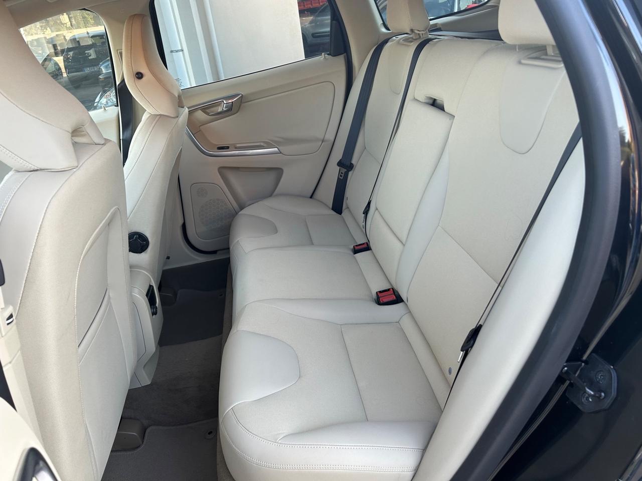 Volvo XC 60 XC60 D3 Geartronic Summum