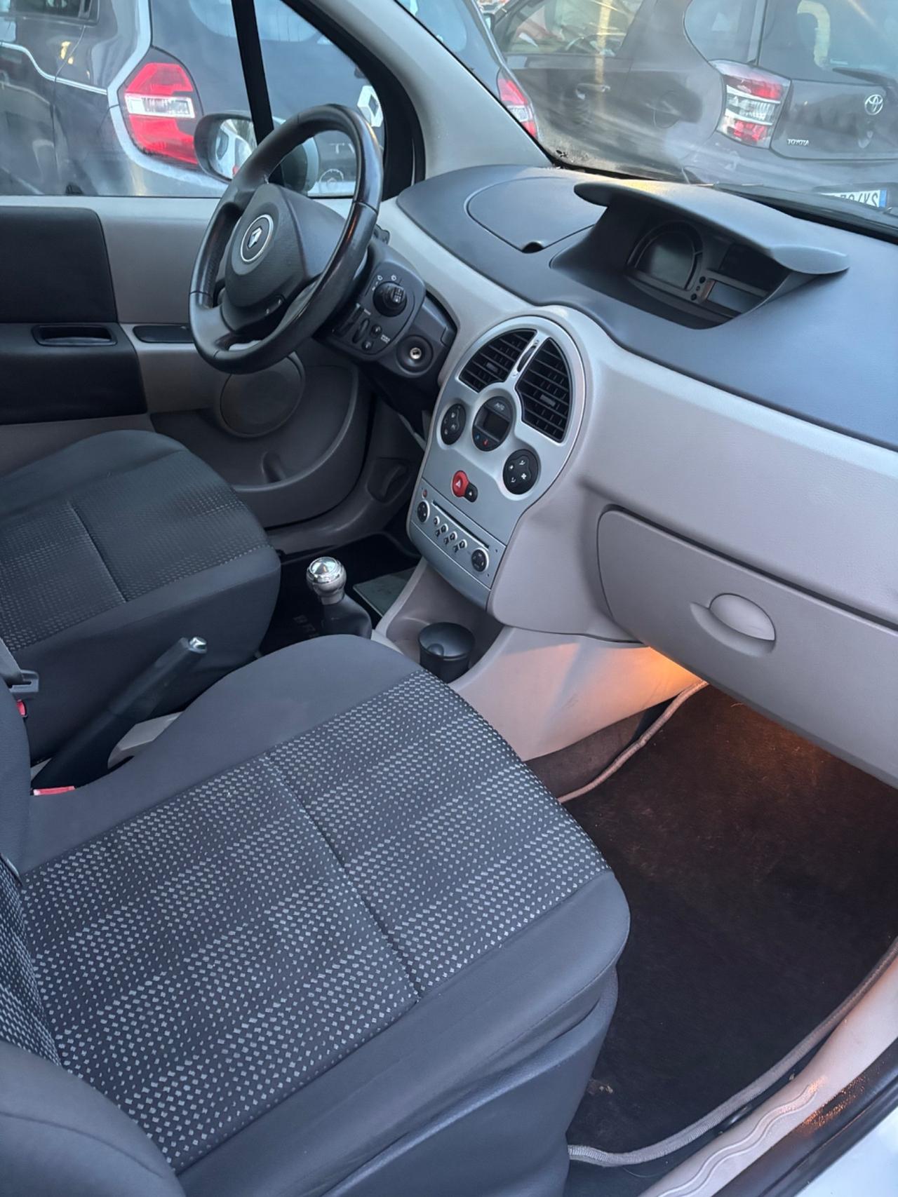 Renault Modus 1.2 16V Pack