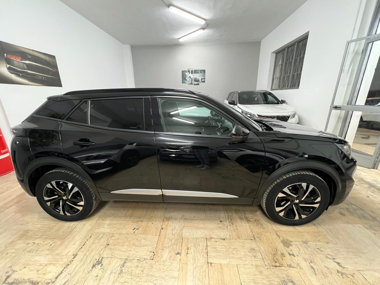 Peugeot 2008 BlueHDi 130 S&S EAT8 Allure