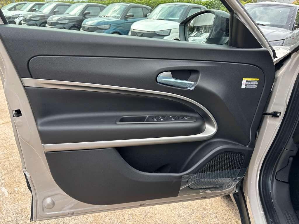 Jeep Avenger 1.2 Turbo 100 CV Summit a 234 euro al mese