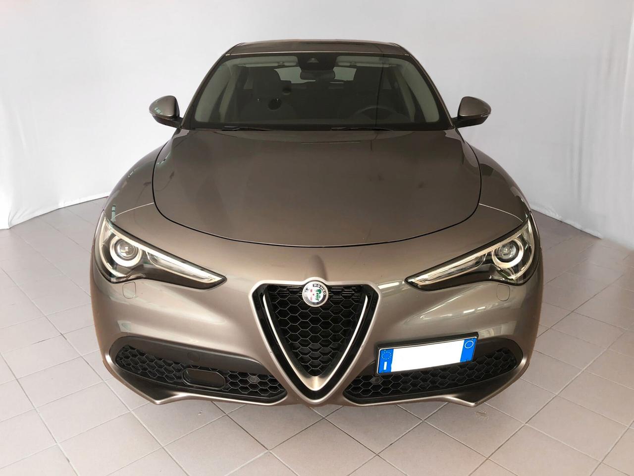 Alfa Romeo Stelvio 2.2 Turbodiesel 160 CV AT8 RWD Business