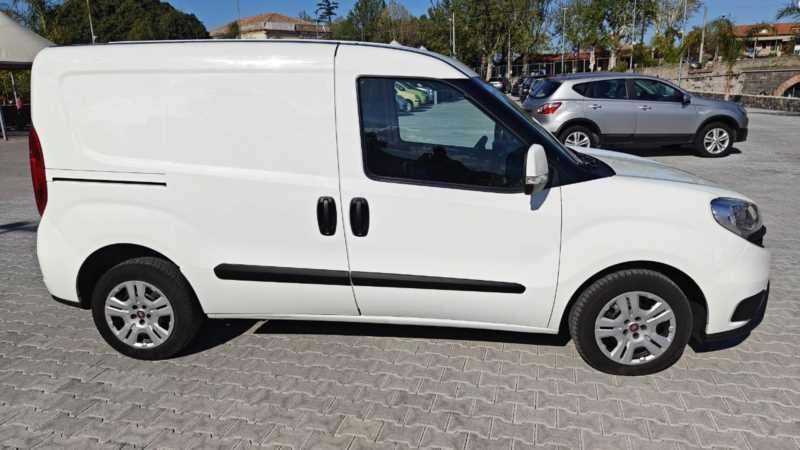 Fiat doblo cargo 1.6 MT (105 cv) 2016