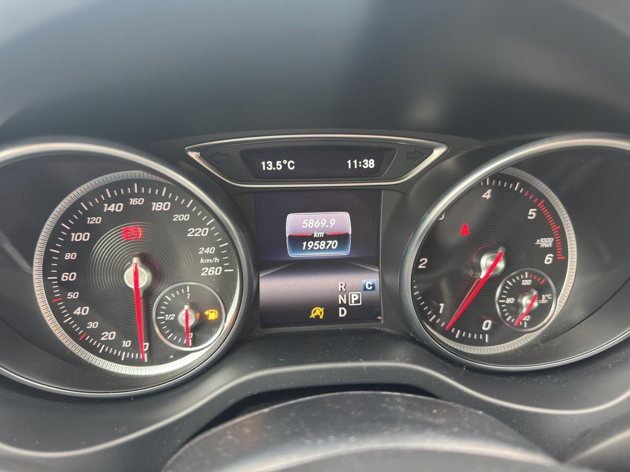 Mercedes-benz GLA 200 d Premium