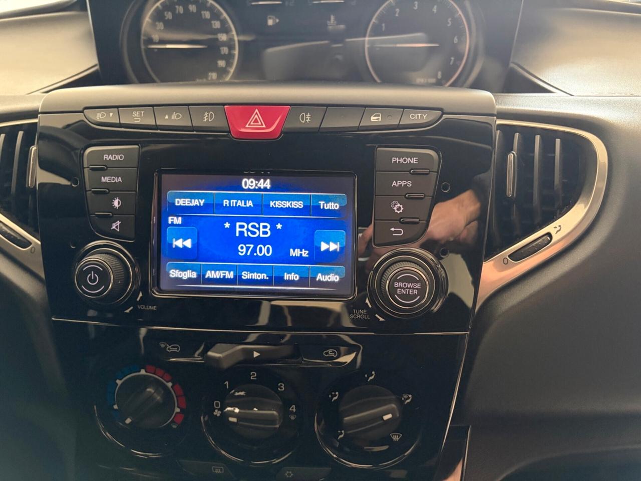 LANCIA YPSILON 1.2 69 CV 5 PORTE PLATINUM