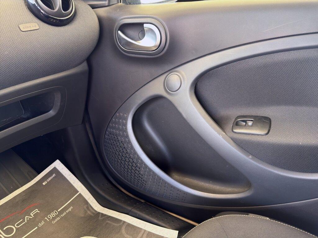 Smart forfour 0.9 t. Passion 90cv twinamic my18