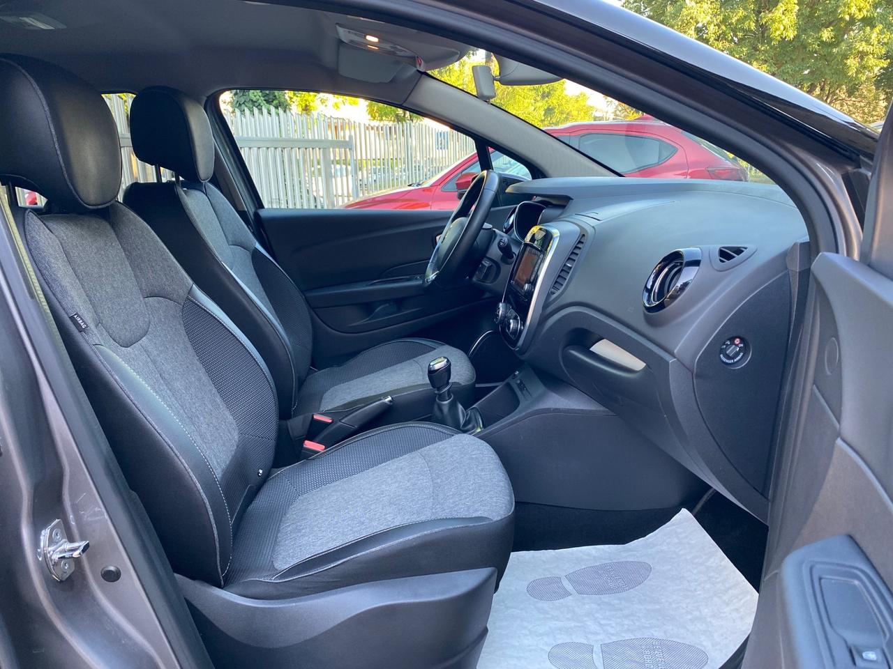 Renault Captur 1.3 TCe 130 CV Sport Edition2