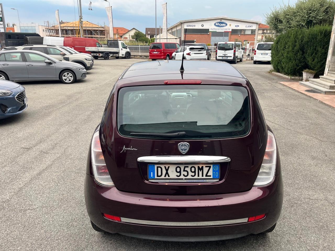 Lancia Ypsilon 1.4 Argento Ecochic GPL