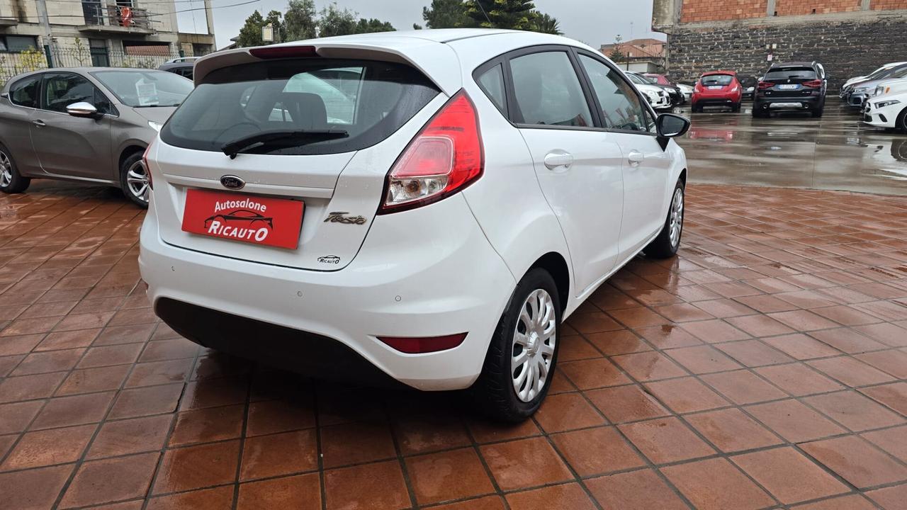 Ford Fiesta 1.5 TDCi 75CV 5 porte Titanium