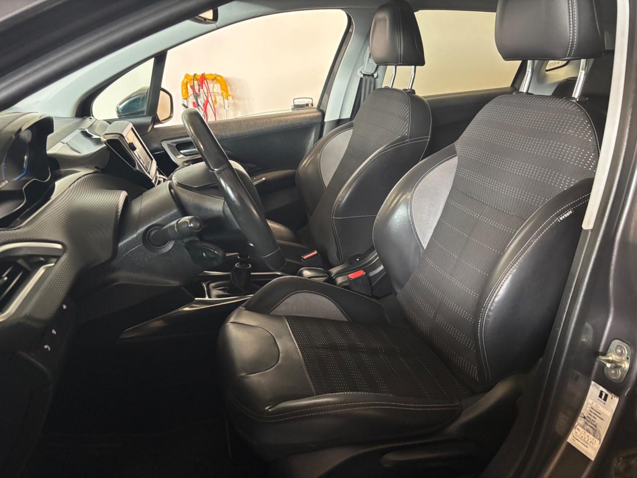 Peugeot 2008 1.6 e-HDi OK NEOPATENTATI