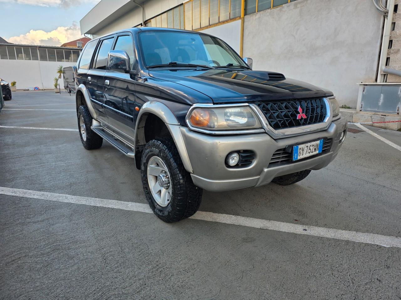 Mitsubishi Pajero Sport 2.5 TDI GLS Target