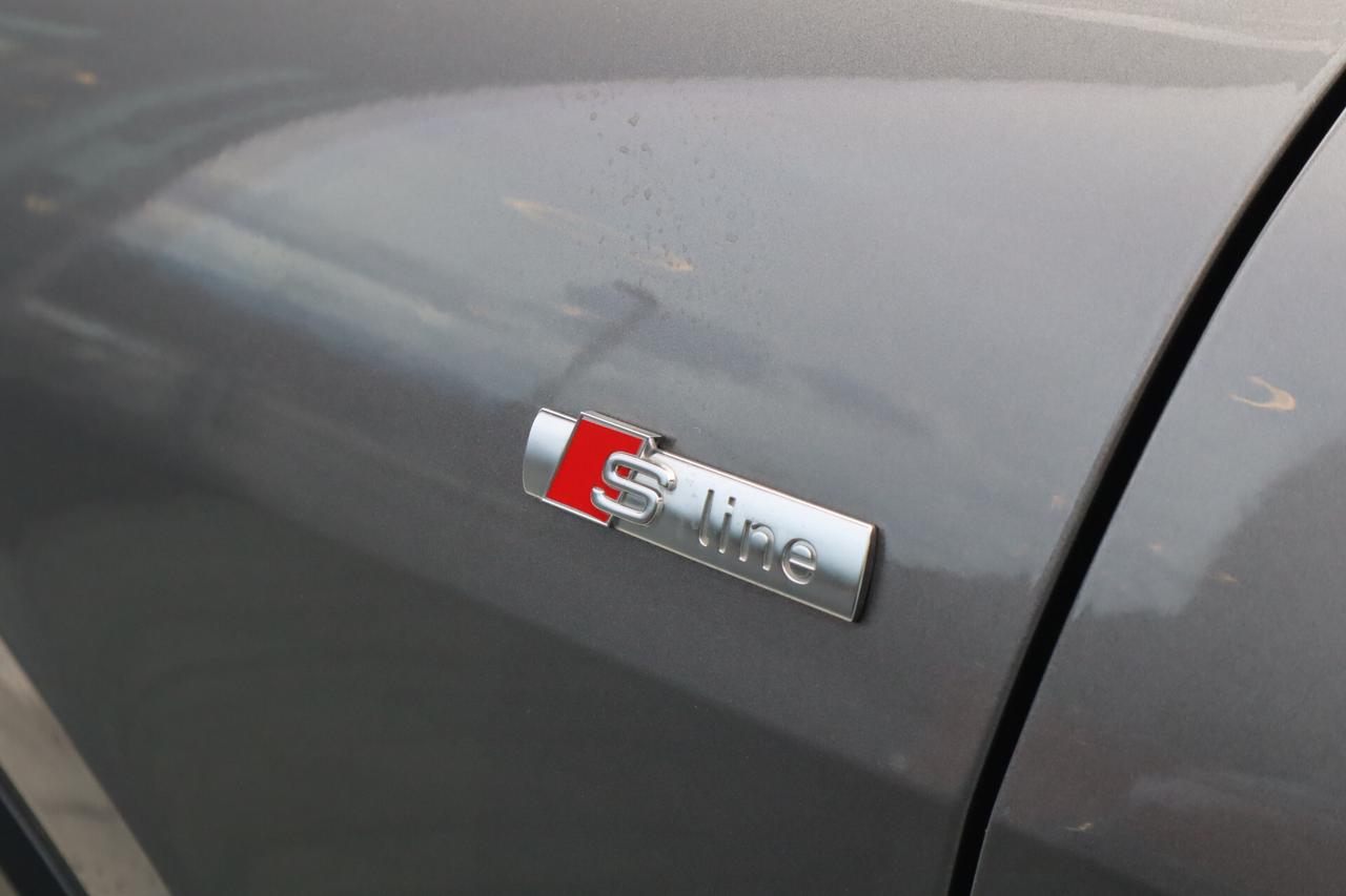 Audi Q4 Etron 55 QUATTRO S-LINE 340CV MATRIX 21