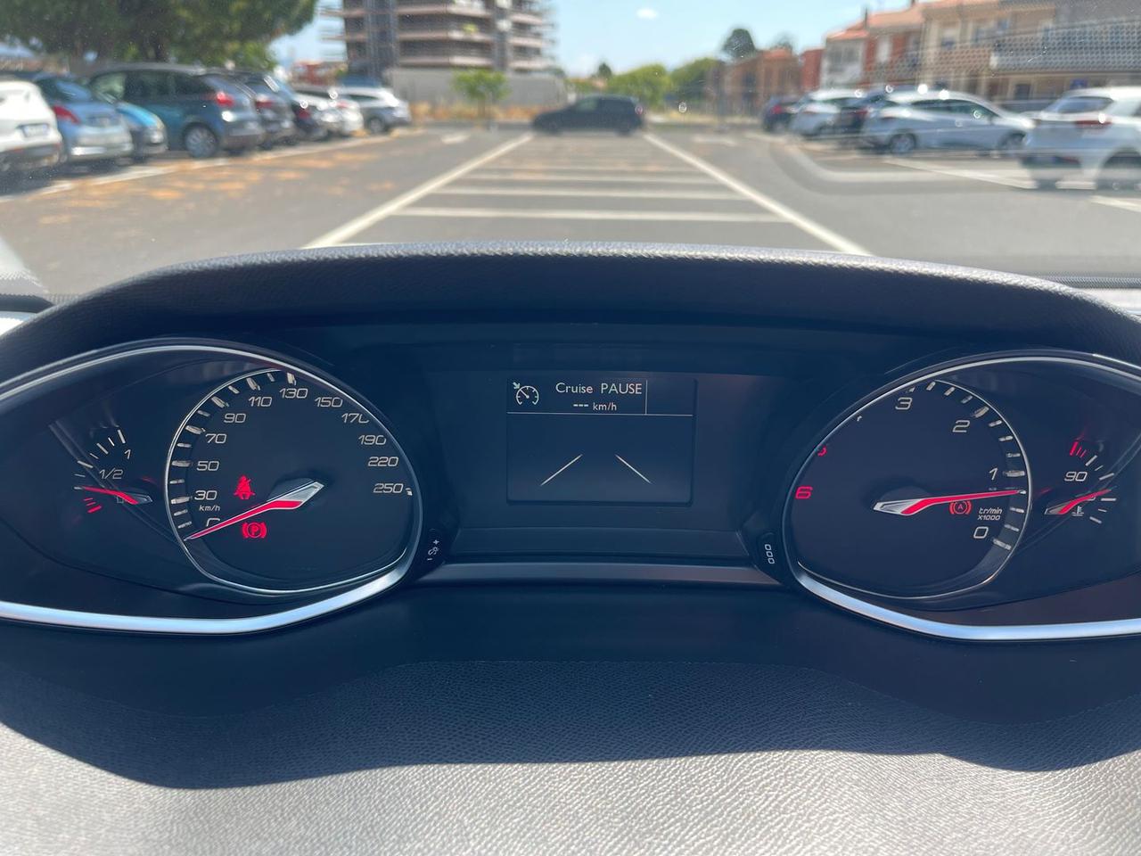 Peugeot 308 1.6 Blue HDI 120 Allure #11595