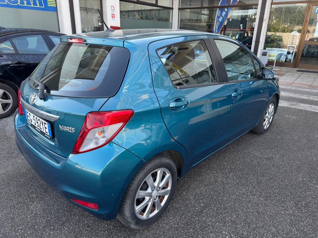 Toyota Yaris 1.3 5 porte Lounge