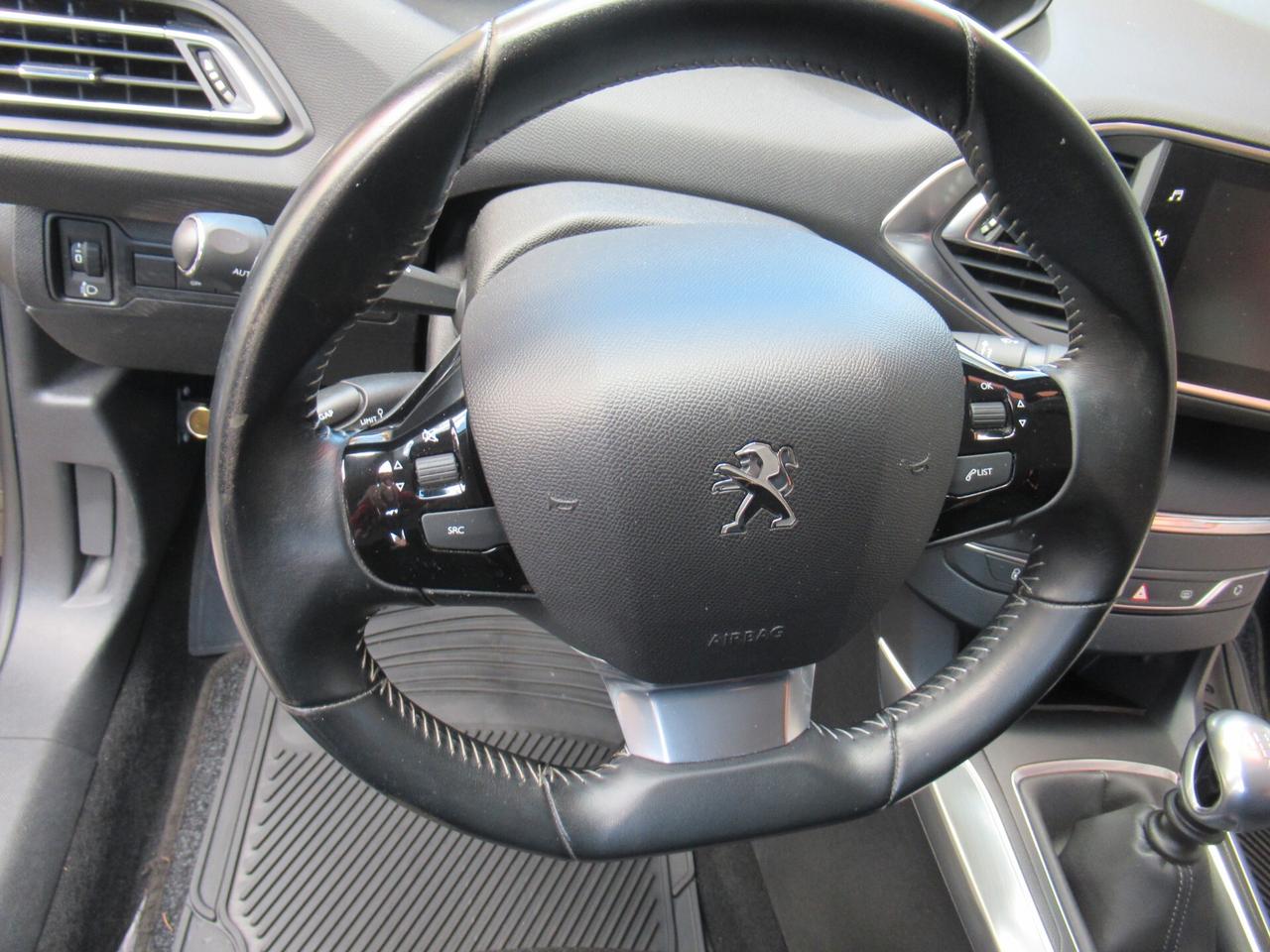 Peugeot 308 BlueHDi 130 S&S Business