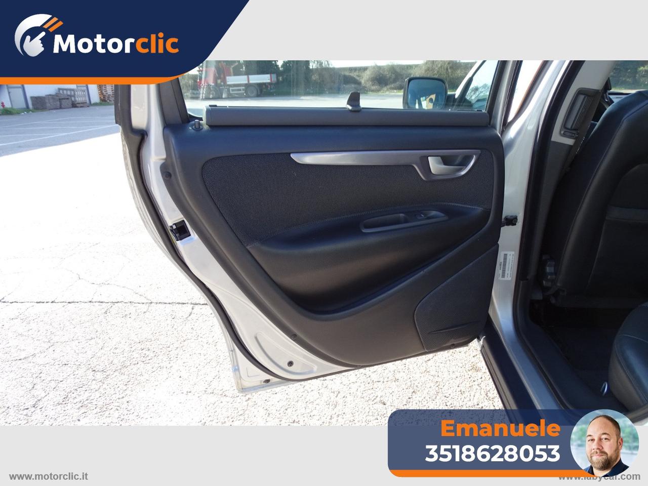 VOLVO V70 2.4 T AWD XC