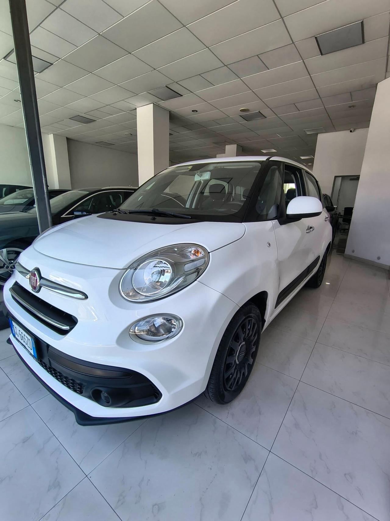 Fiat 500L Pro 1.3 MJT 95 CV Mirror
