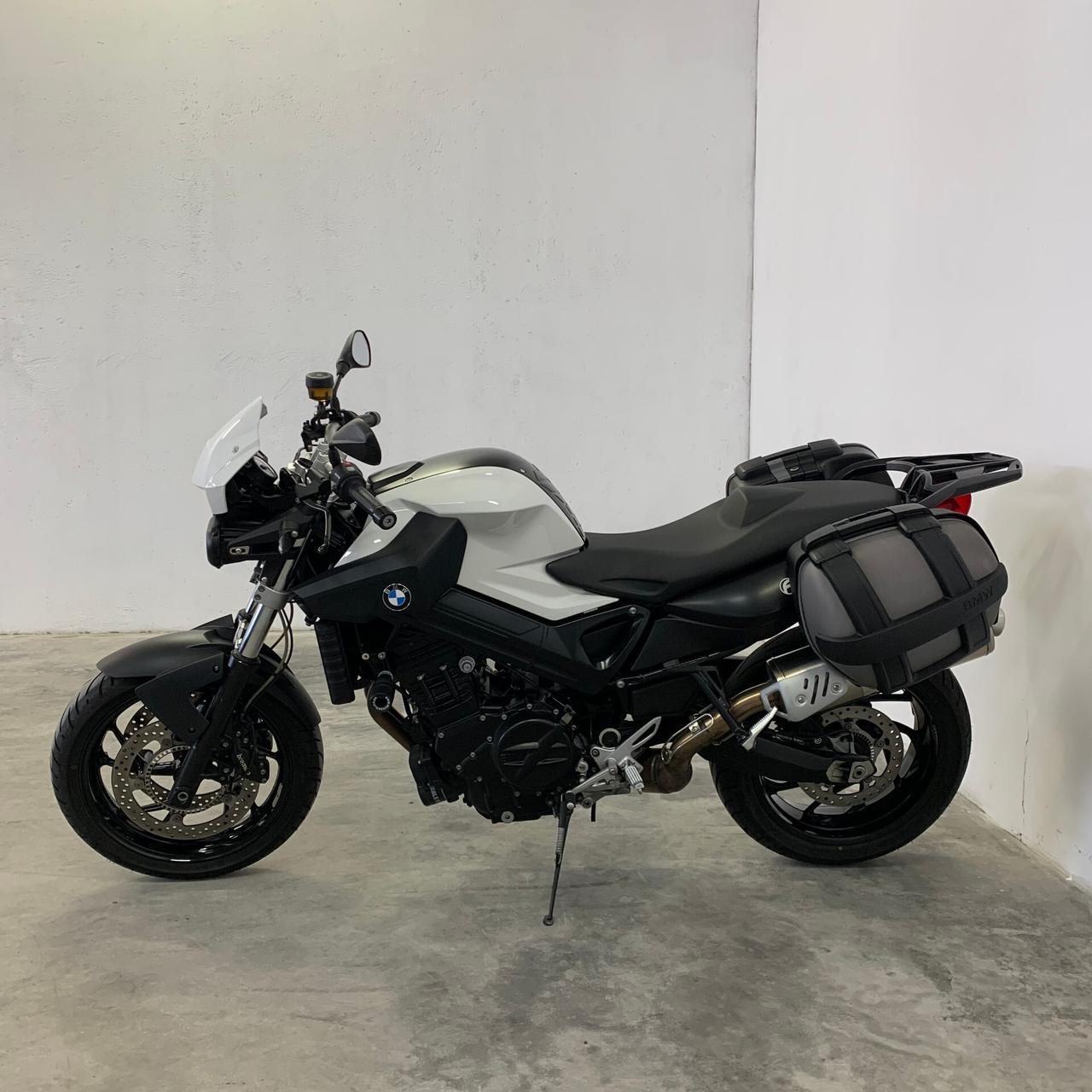 Bmw F 800 R - Borse laterali Manopole riscaldate Doppio cupolino etc
