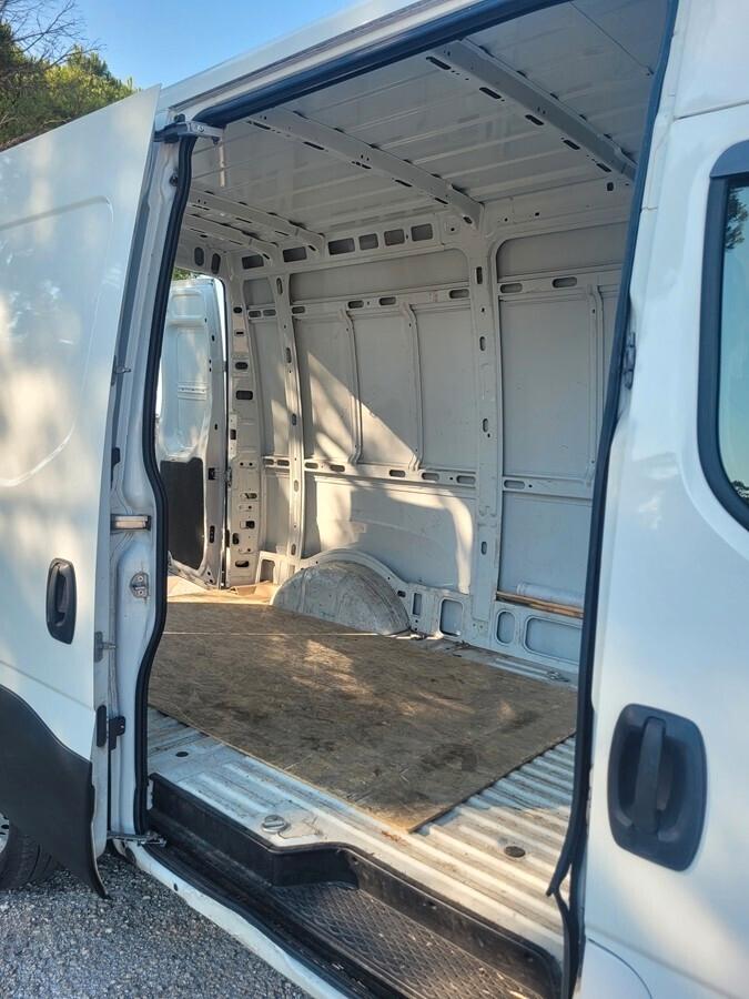 IVECO DAILY 35S12 V 3520 H2 FP