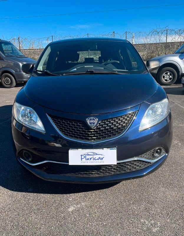 Lancia Ypsilon 1.2 Silver 69cv