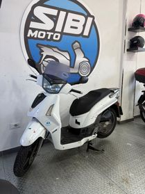 Kymco People S 200
