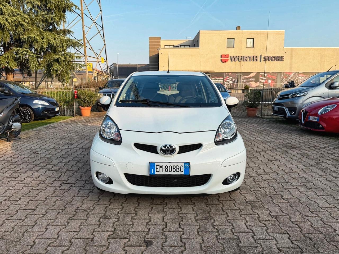 Toyota Aygo 1.0 12V VVT-i 5 porte AUTOMATICA