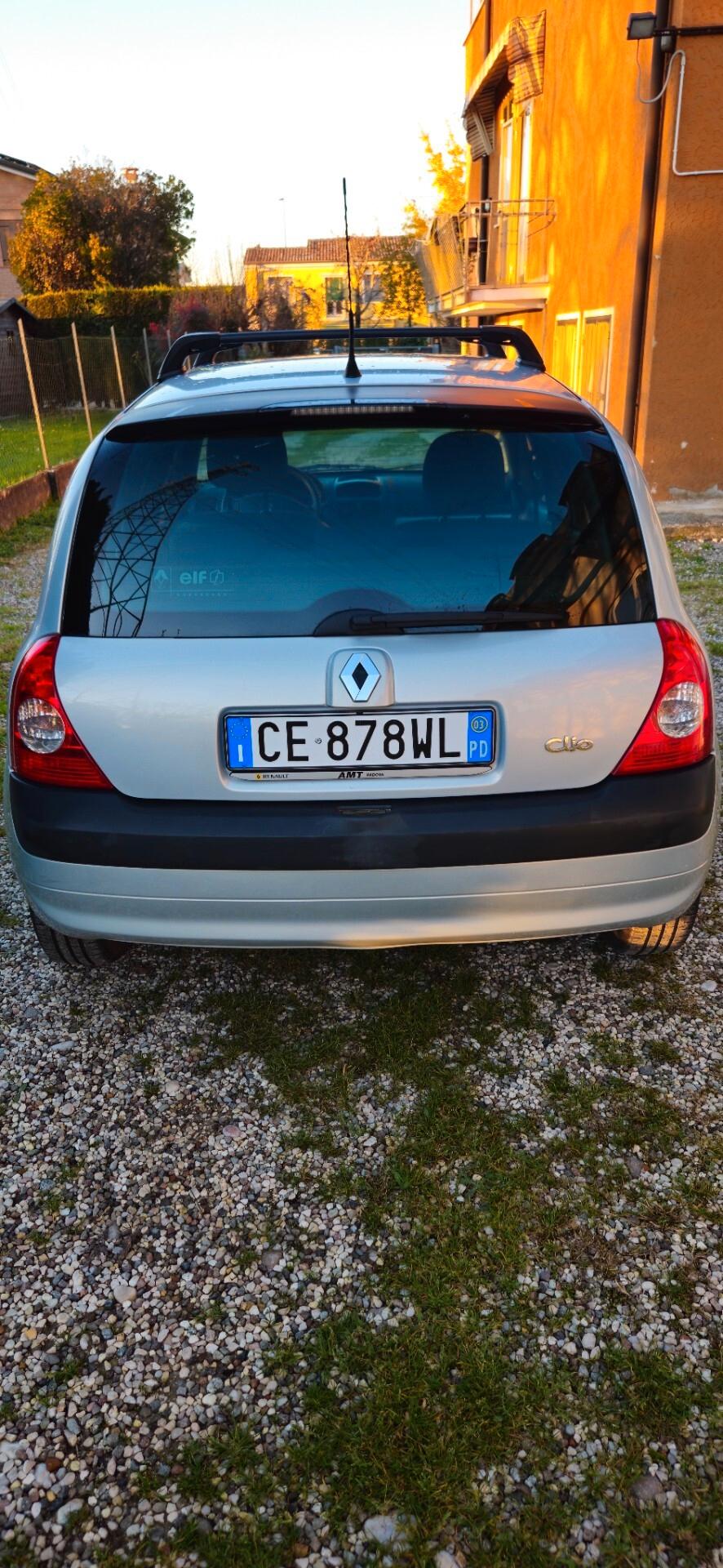 Renault Clio 1.2 Benzina 75cv
