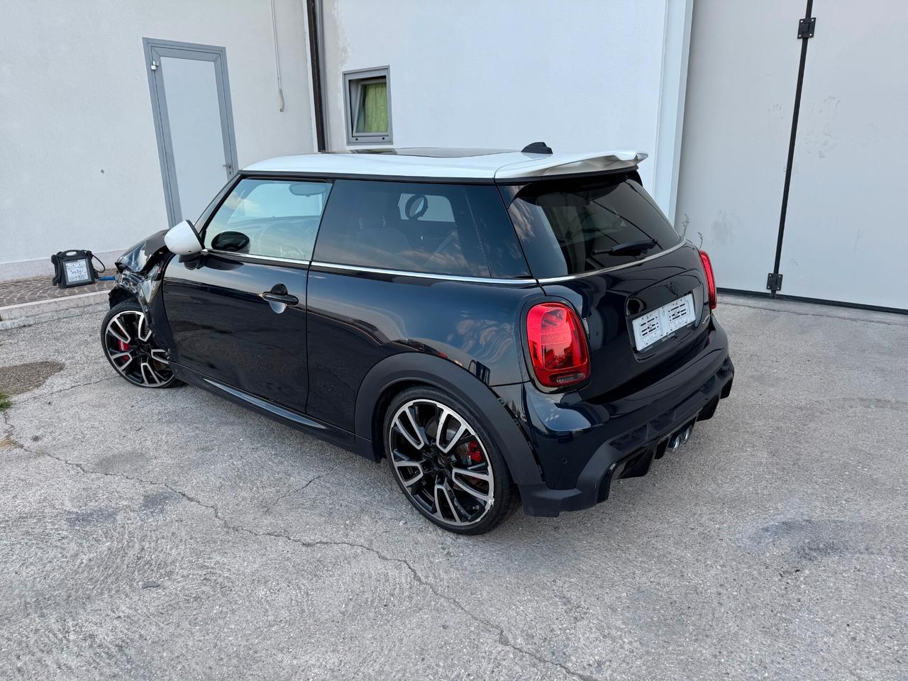 MINI John Cooper Works F56 3p 2.0 JCW auto INCIDENTATA