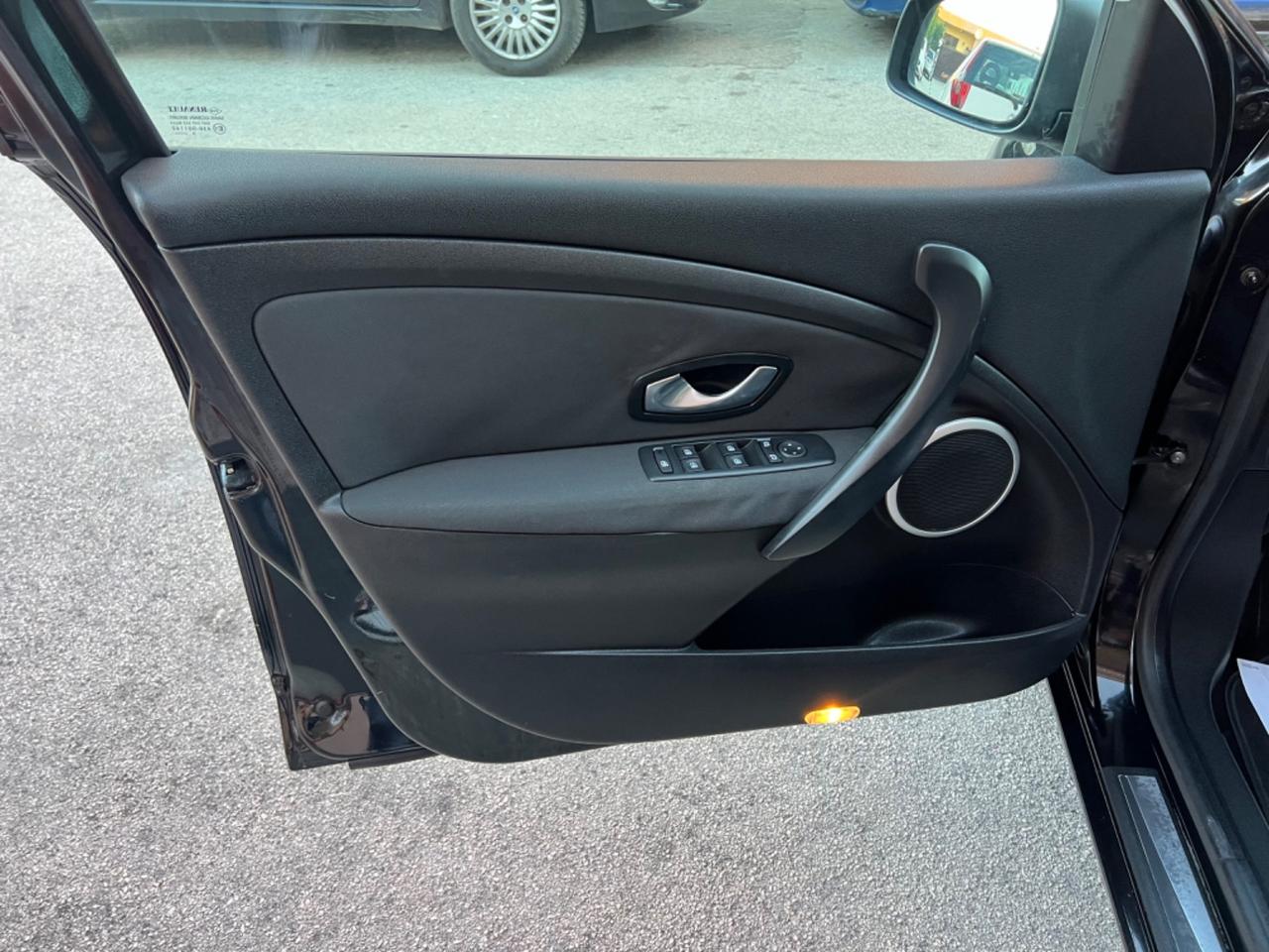 Renault Megane Mégane C-C 1.5 dCi 110CV Floride