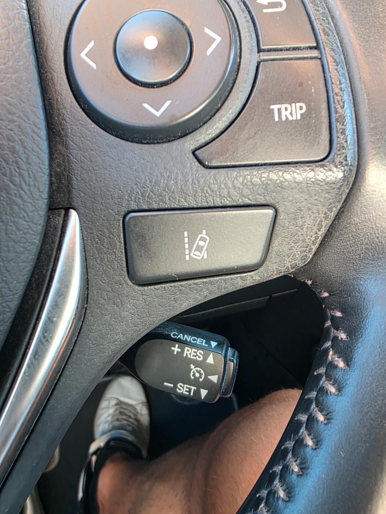 Toyota Auris 1.8 Hybrid Business