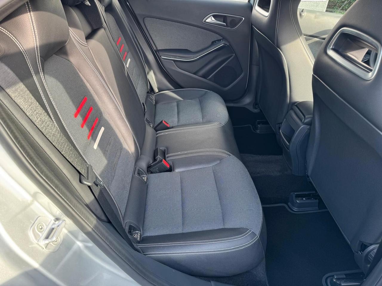 Mercedes-benz A 180 d Premium