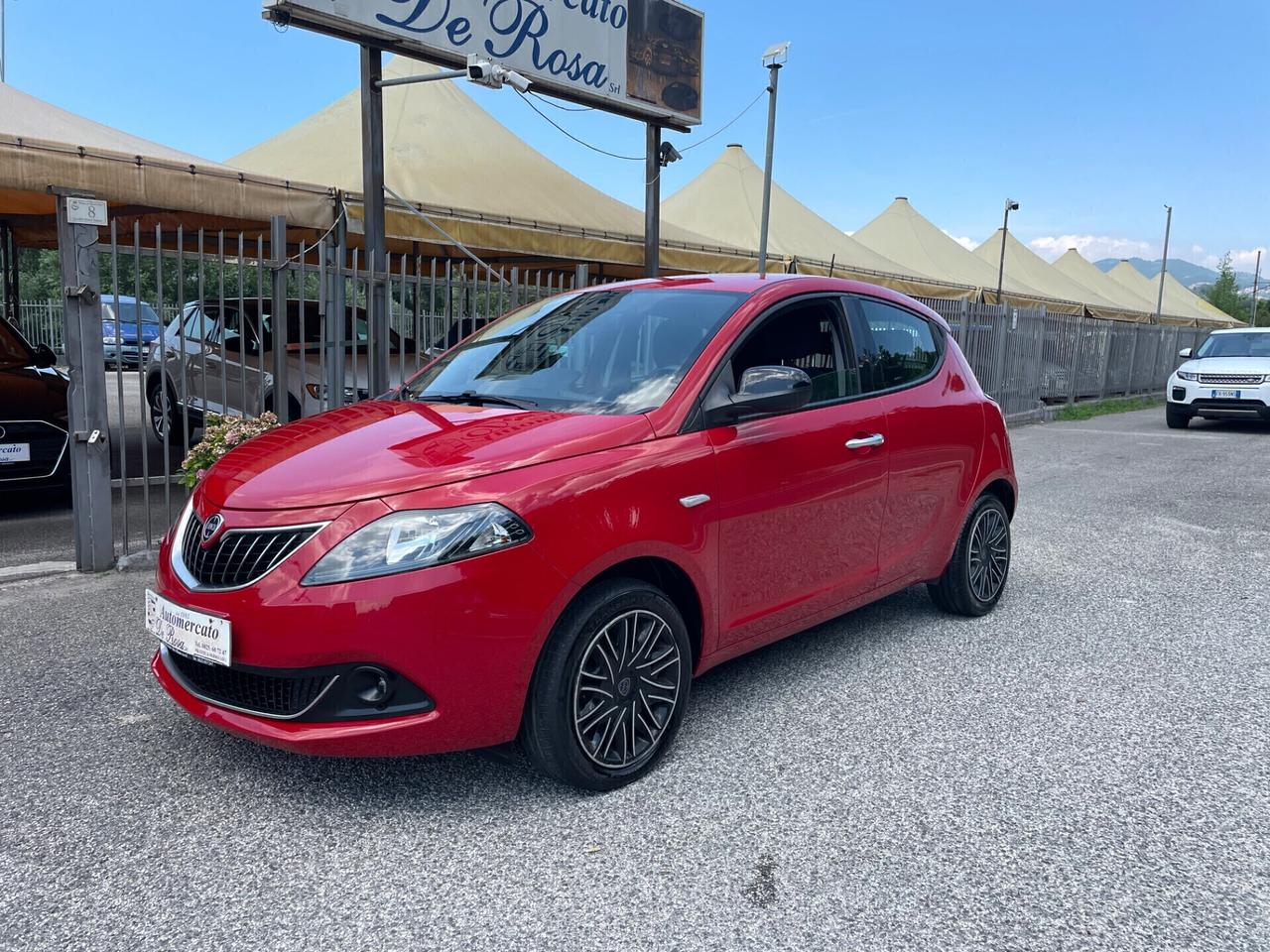 Lancia Ypsilon 1.0 FireFly 5 porte S&S Hybrid Ecochic Gold