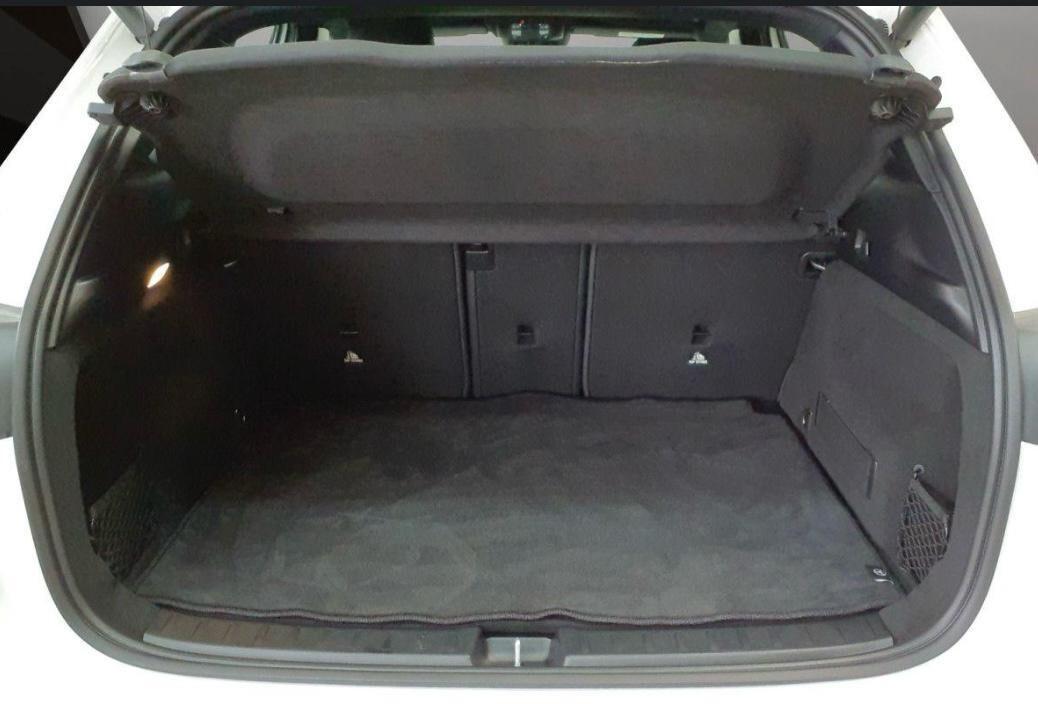 Mercedes-benz GLA 180 Automatic Progressive Advanced Plus