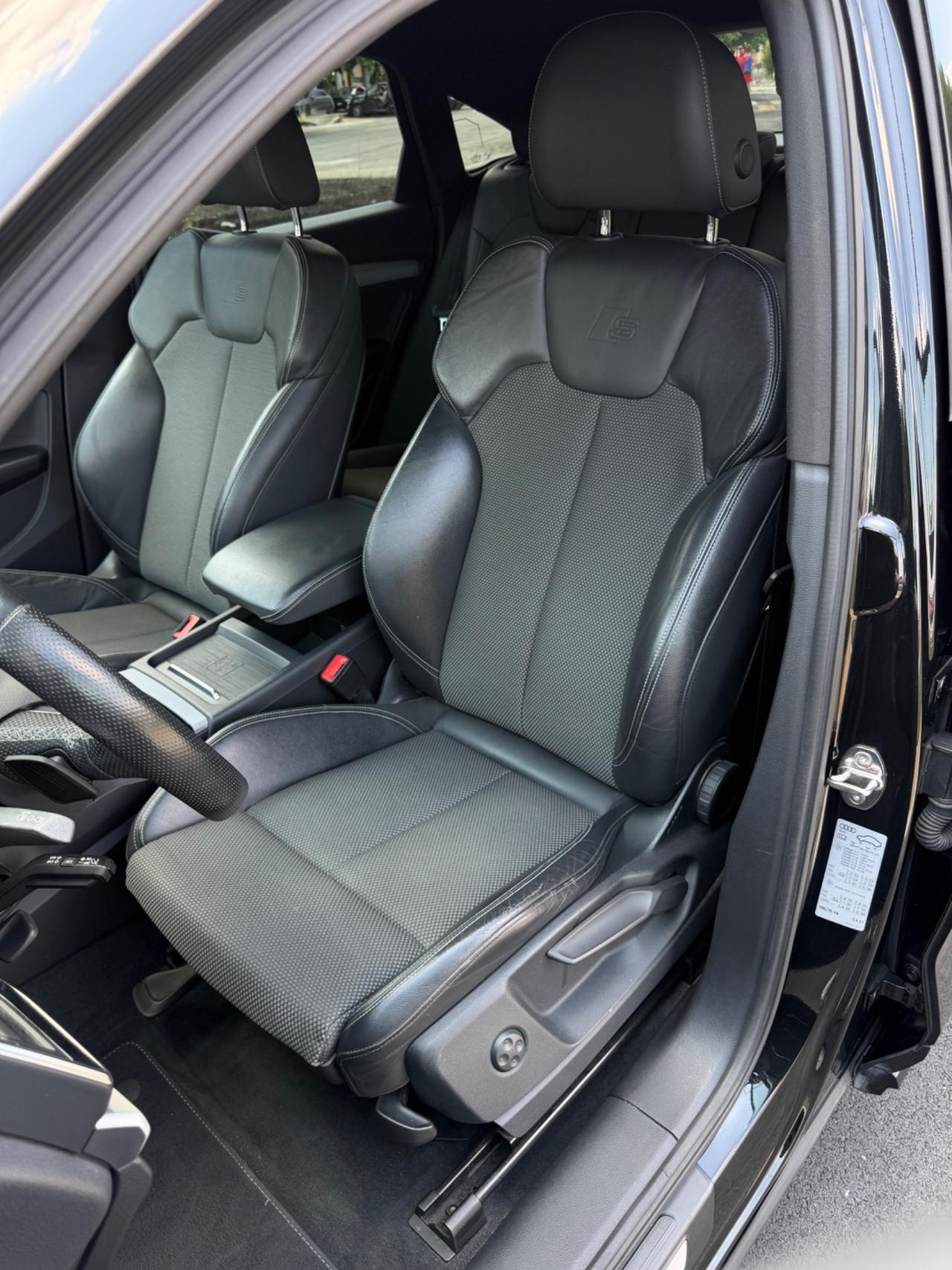 Audi Q5 Sportback 40 2.0 Tdi 204CV SLINE quattro