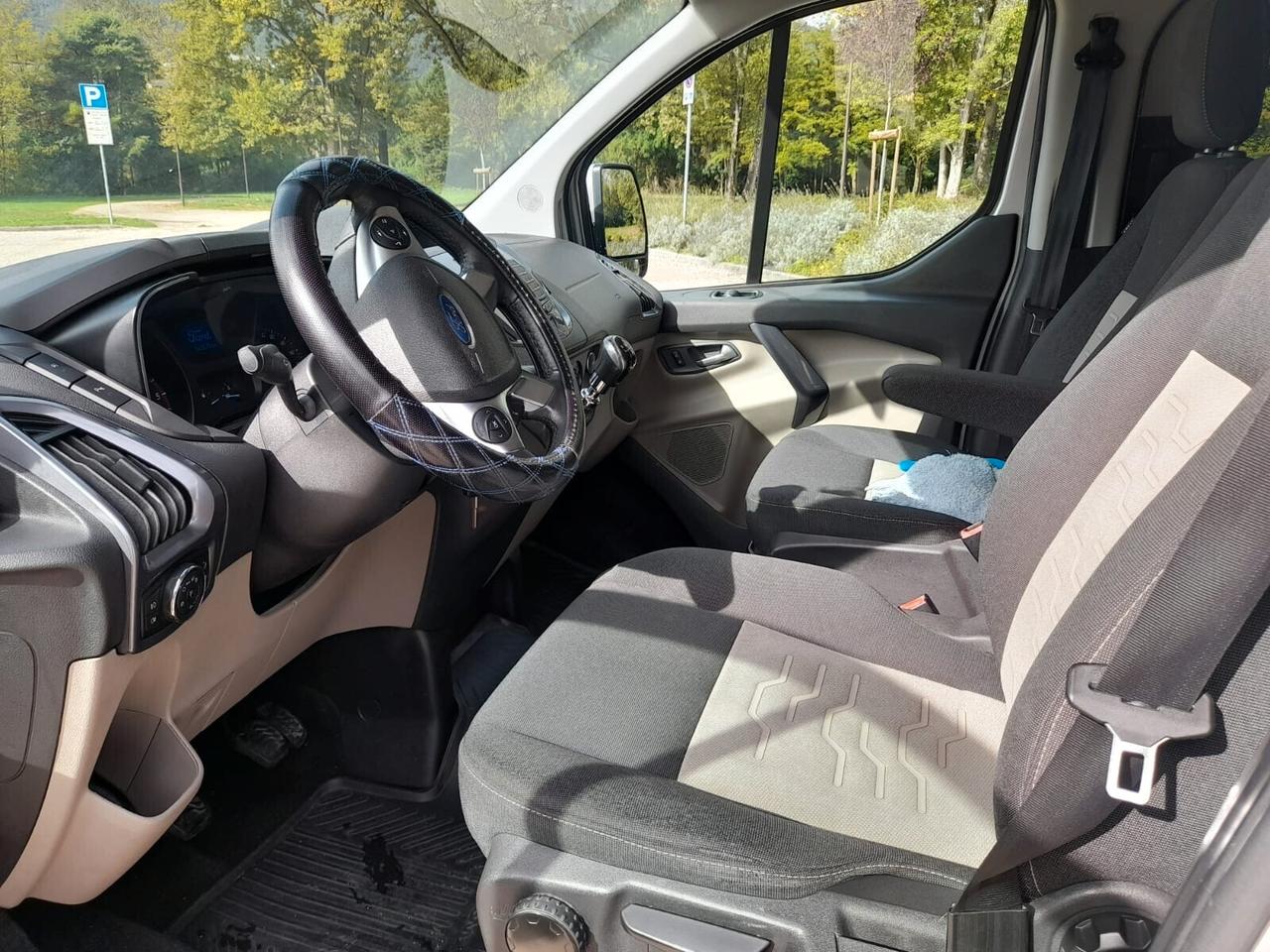 Ford Tourneo Custom 2.0 TDCi Titanium 9 POSTI