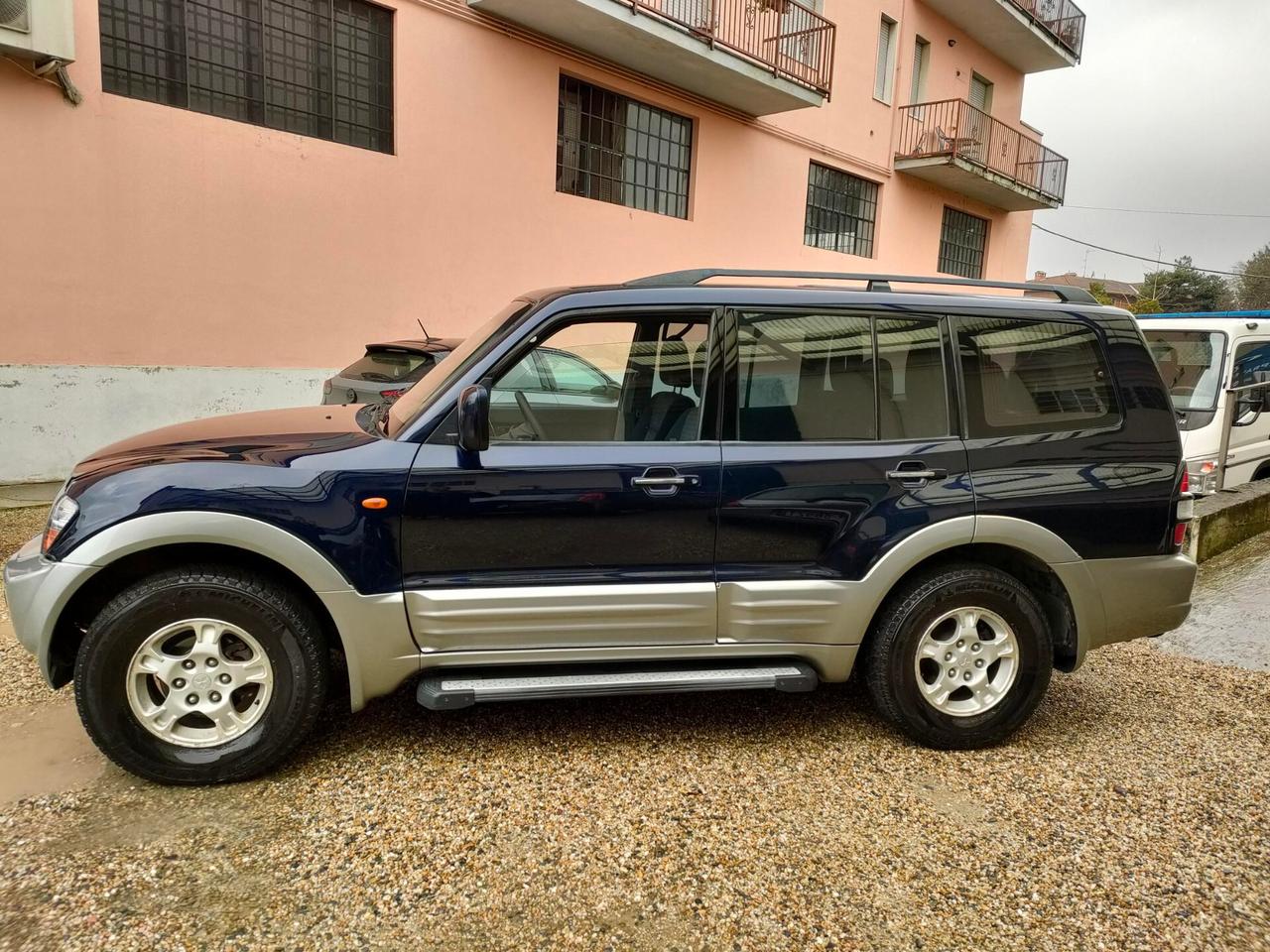 Mitsubishi Pajero 3.2 16V DI-D 5p. GLS2 7 posti