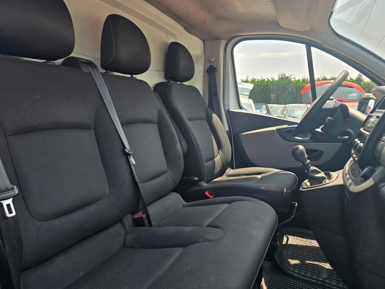 RENAULT TRAFIC T29 1.6dCi 145CV PL-TN CARGO