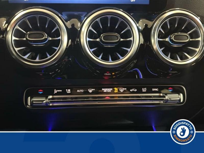 Mercedes-Benz GLA 200 D AUTOMATIC AMG Line PREMIUM