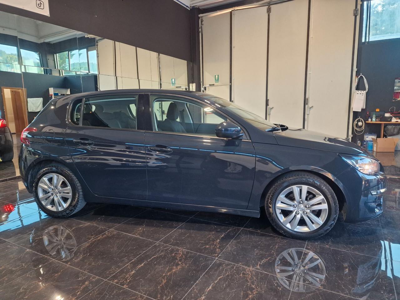 Peugeot 308 BlueHDi 100 S&S Business