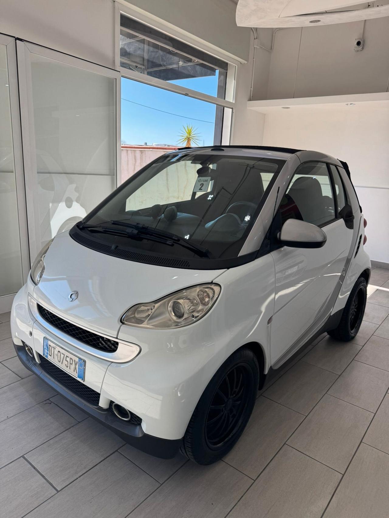 Smart ForTwo 1000 62 kW cabrio passion