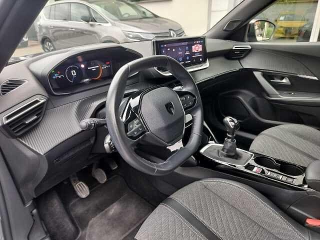 Peugeot 2008 PureTech 100 S&S Allure