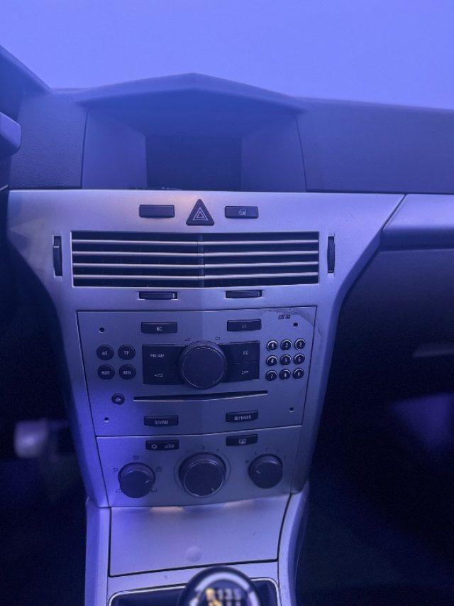 OPEL Astra 1.6 16V VVT 5 porte Cosmo