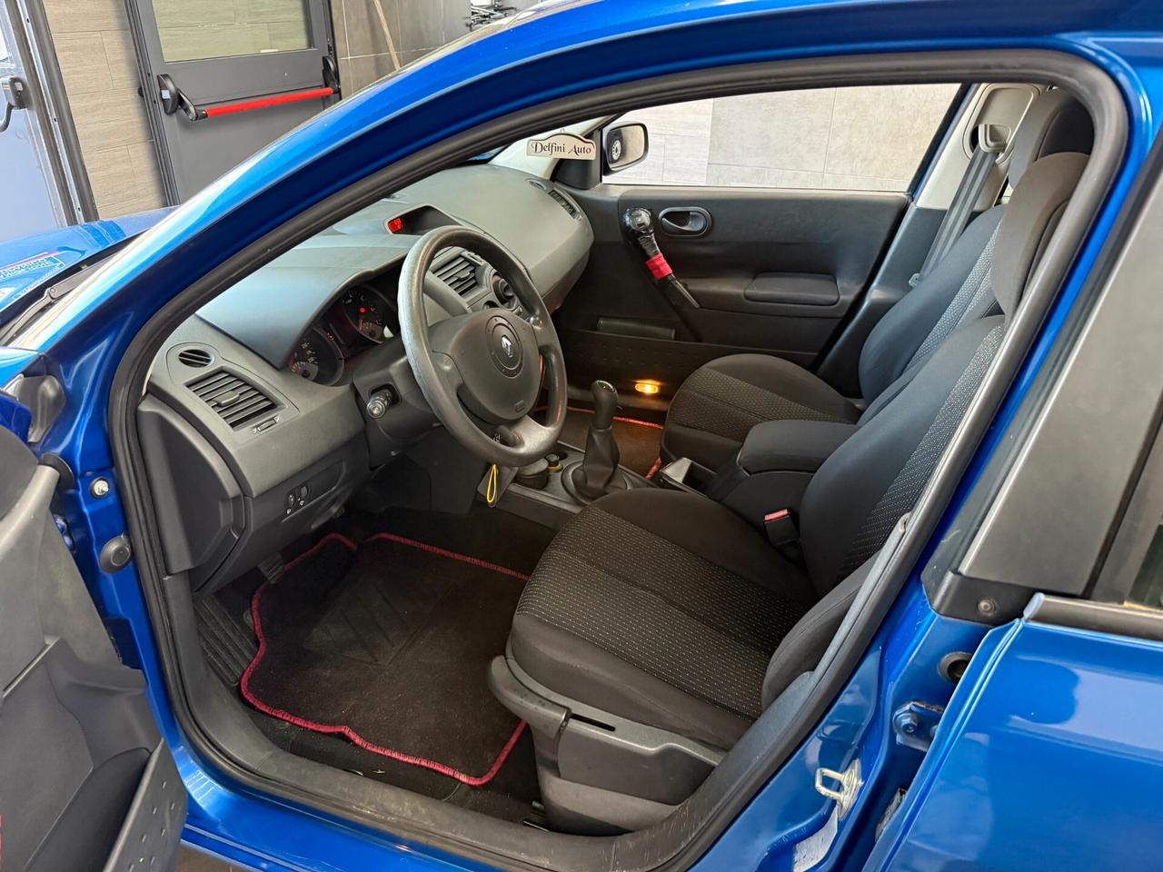 Renault Megane Mégane 1.4 16V 5 porte Pack Authentique