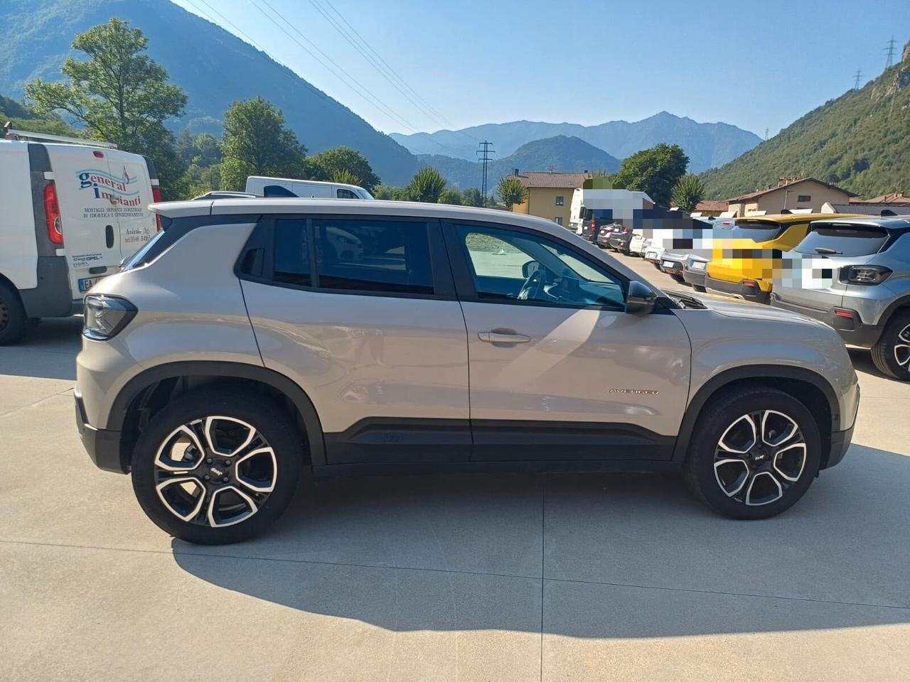 Jeep Avenger 1.2 Turbo 100 CV Summit