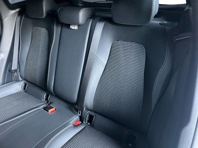 Mercedes-Benz GLA GLA 200 d Automatic Sport Plus