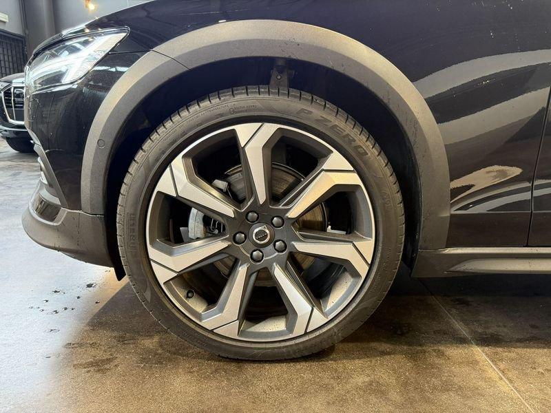 Volvo V60 Cross Country V60 Cross Country B4 (d) AWD automatico Ultimate