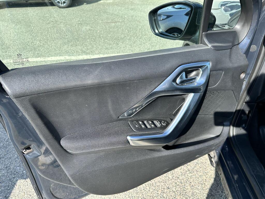 Peugeot 2008 1.2 PureTech Allure MOTORE NUOVO